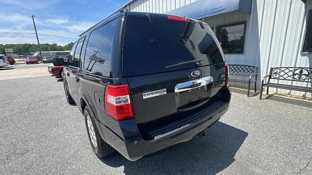 2014 Ford Expedition - $13,900