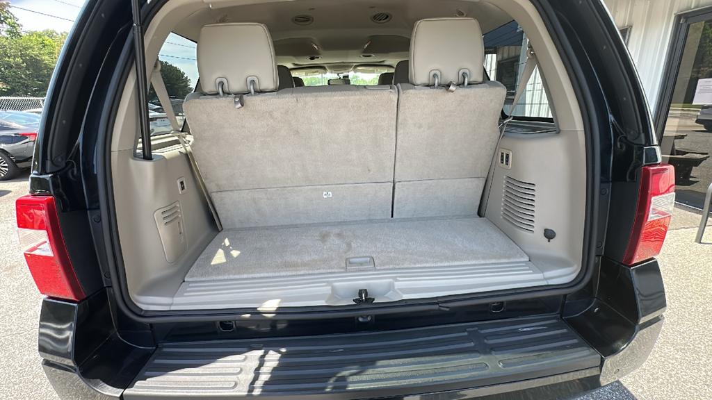 2014 Ford Expedition - $13,900
