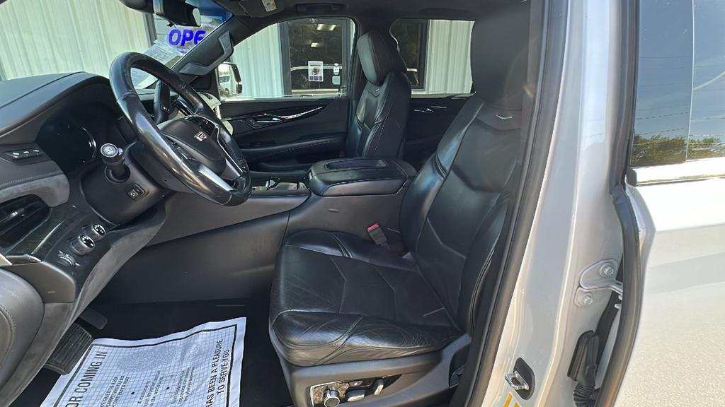 2019 Cadillac Escalade - $29,900