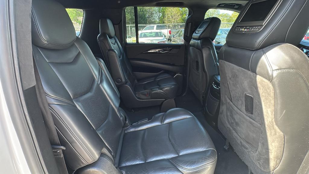2019 Cadillac Escalade - $29,900