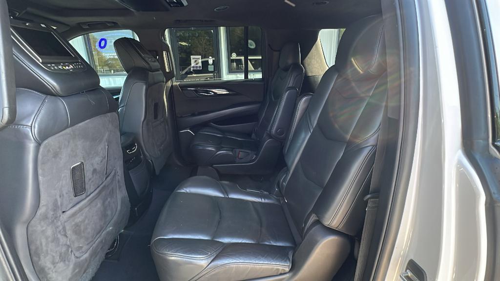 2019 Cadillac Escalade - $29,900