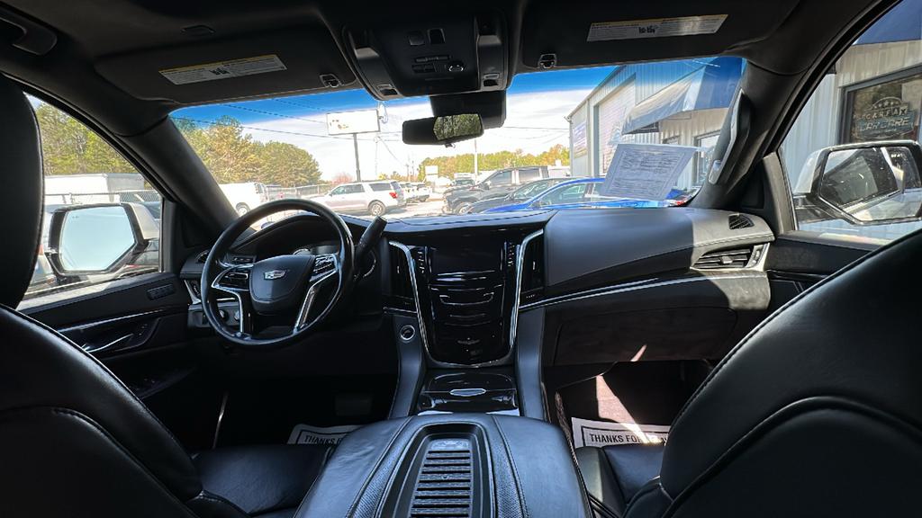 2019 Cadillac Escalade - $29,900