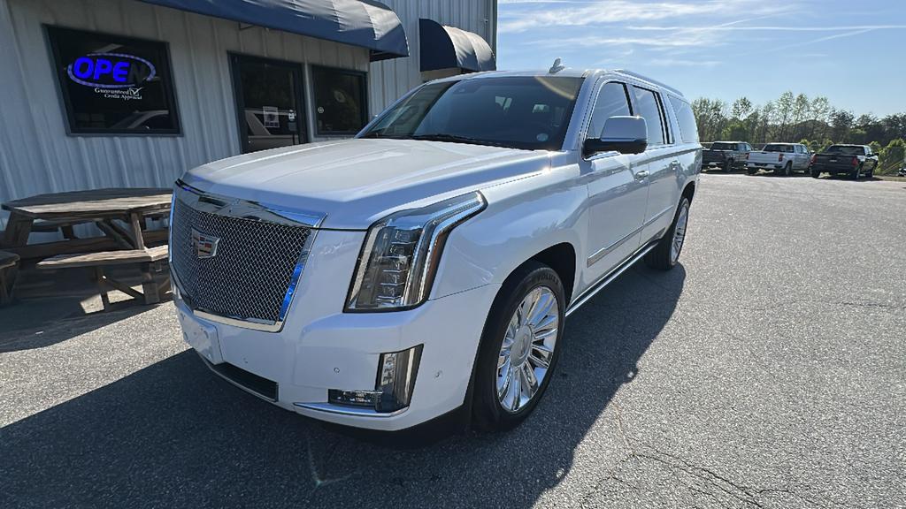 2019 Cadillac Escalade - $29,900