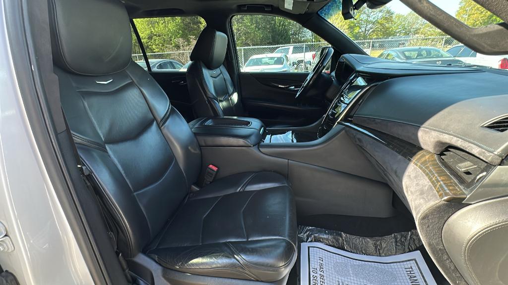 2019 Cadillac Escalade - $29,900