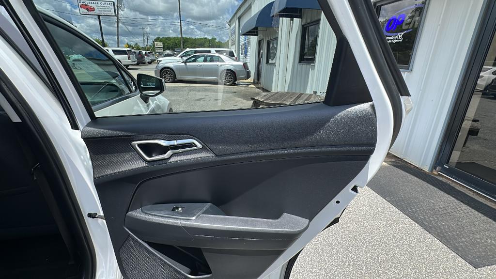 2023 Kia Sportage - $21,900