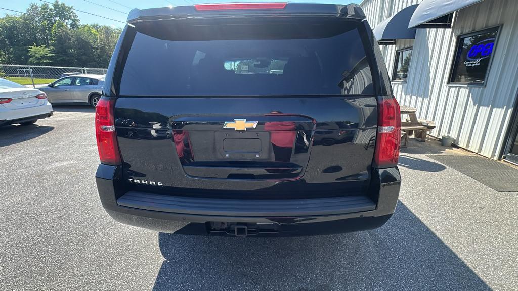 2017 Chevrolet Suburban - $23,900