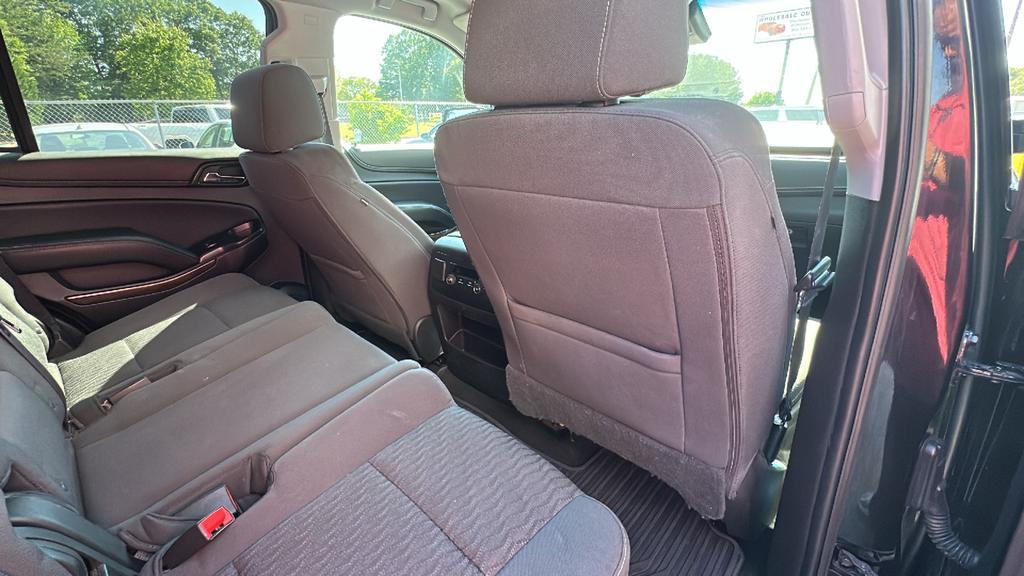 2017 Chevrolet Suburban - $23,900