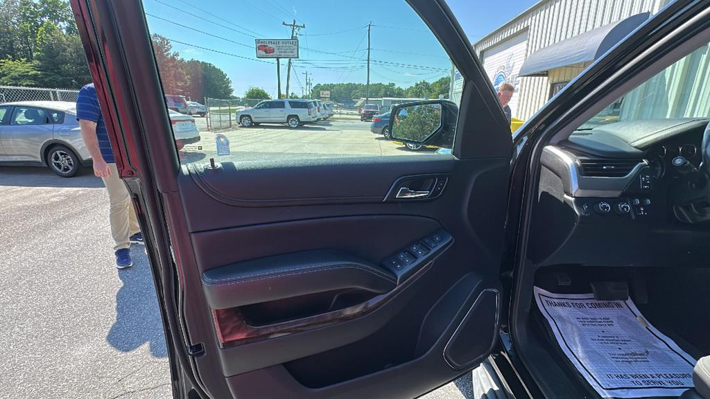 2017 Chevrolet Suburban - $23,900