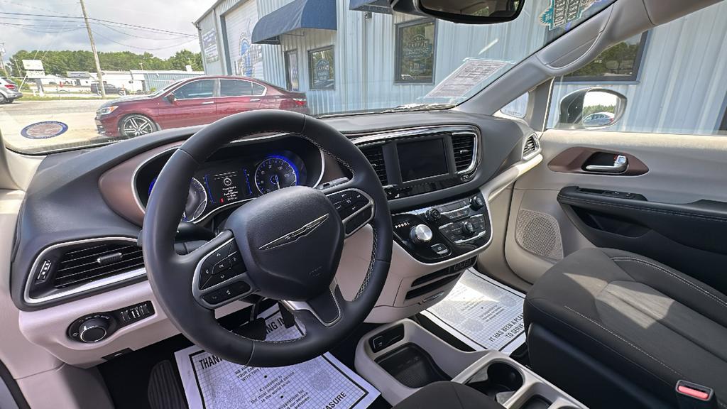 2023 Chrysler Voyager - $25,900