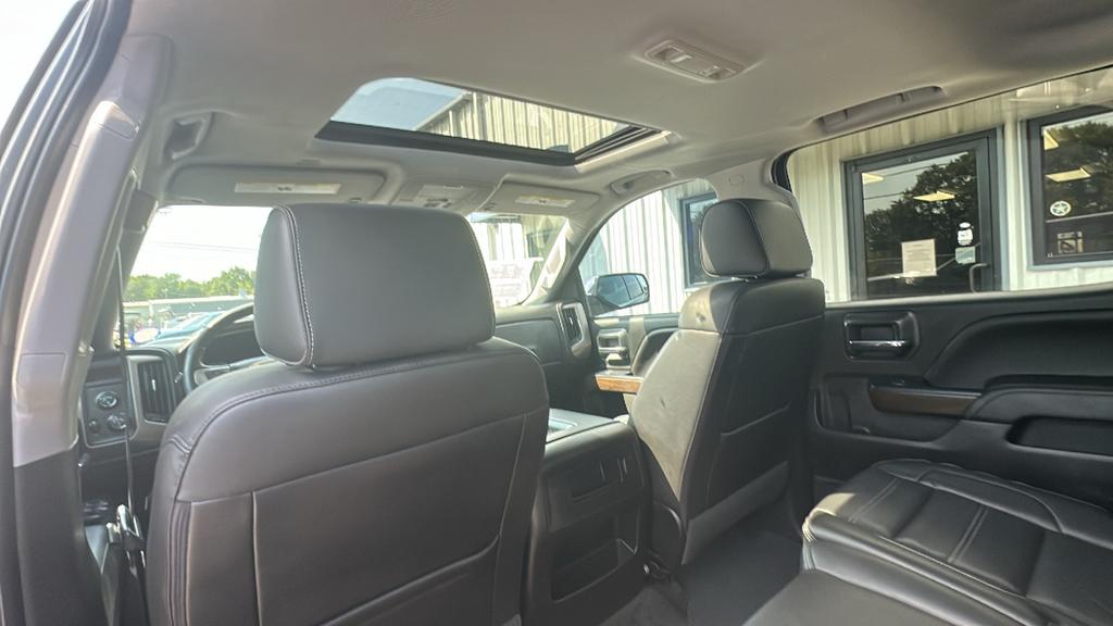 2018 GMC Sierra - $28,900