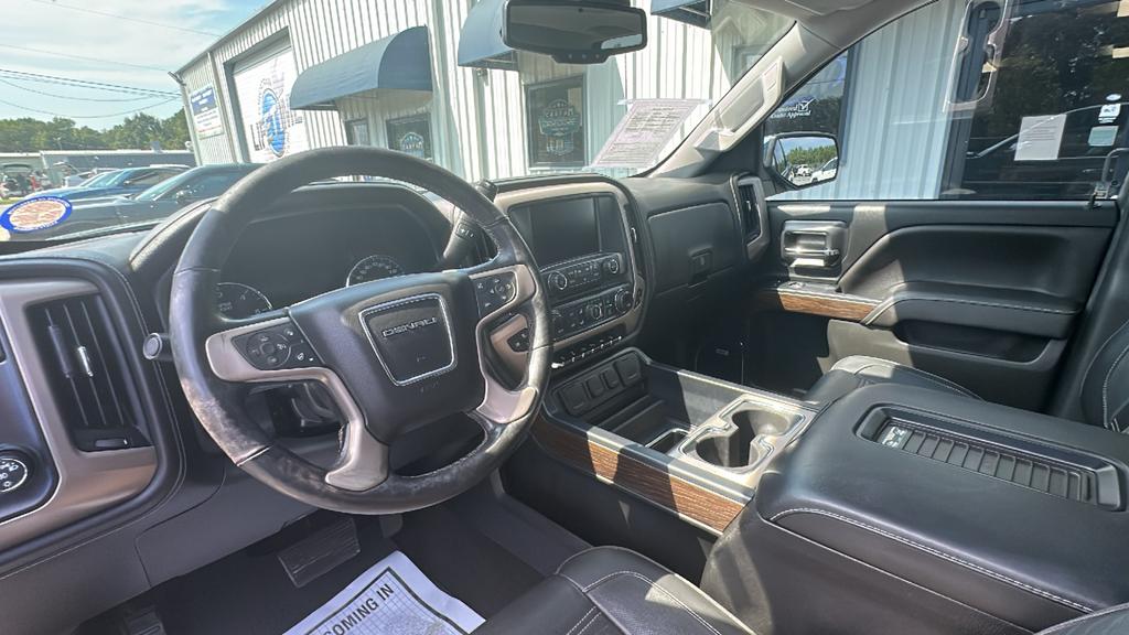 2018 GMC Sierra - $28,900