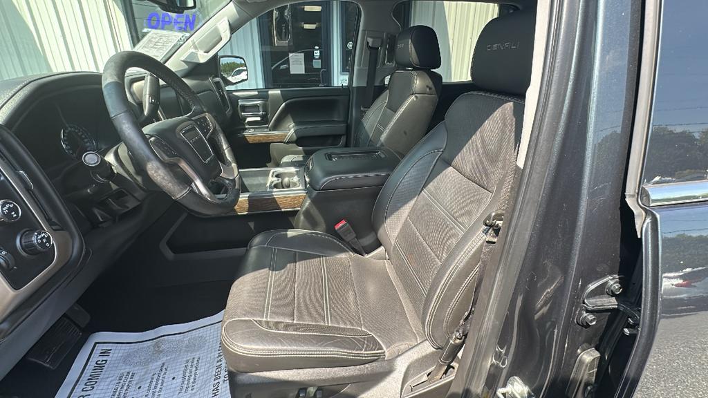 2018 GMC Sierra - $28,900
