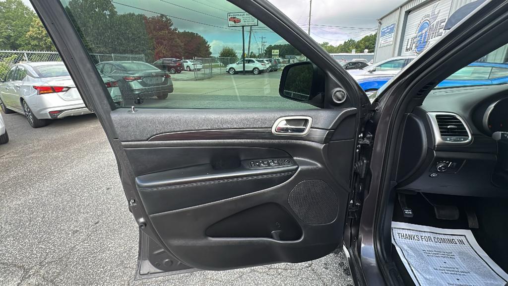 2019 Jeep Cherokee - $19,890