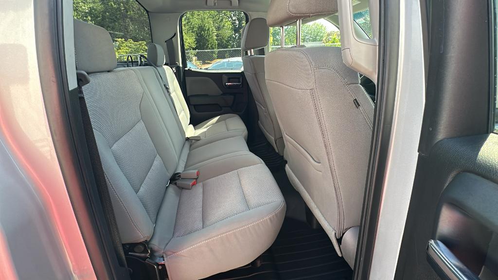 2018 Chevrolet Silverado 1500 - $17,900