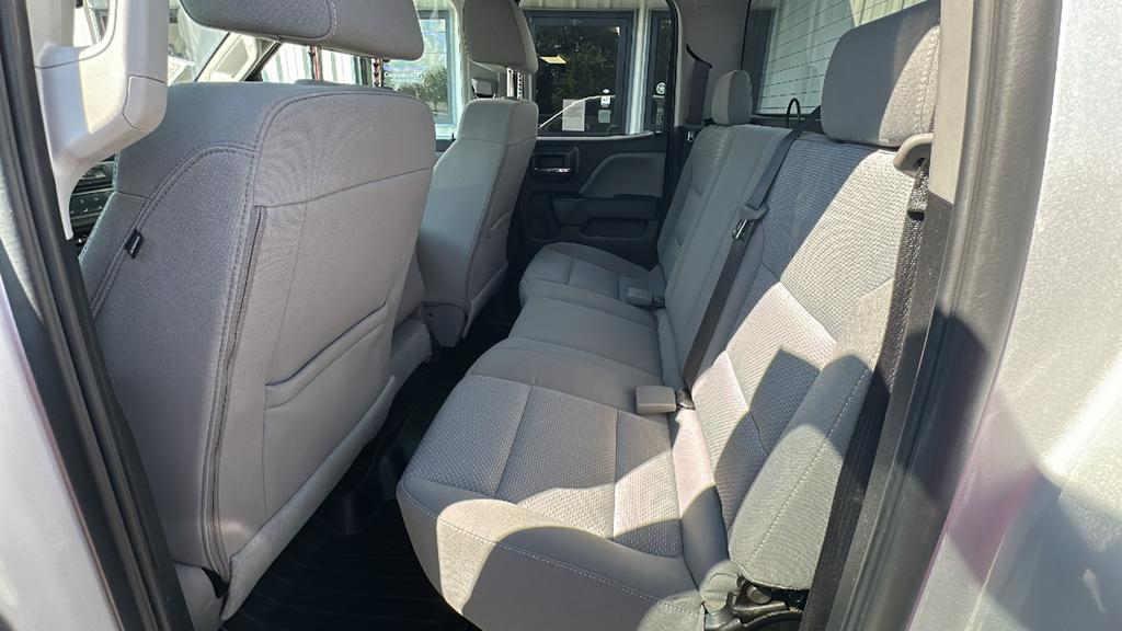 2018 Chevrolet Silverado 1500 - $17,900