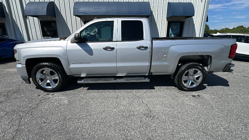 2018 Chevrolet Silverado 1500 - $17,900