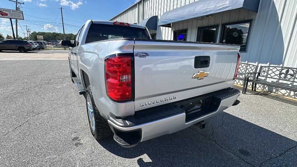 2018 Chevrolet Silverado 1500 - $17,900