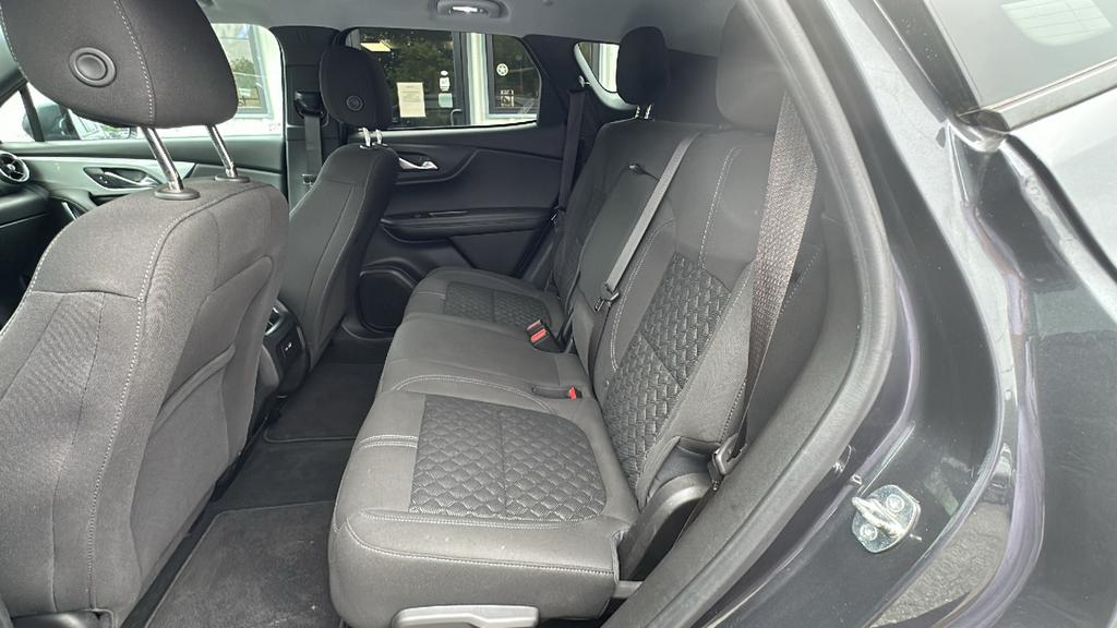 2022 Chevrolet Blazer - $22,900