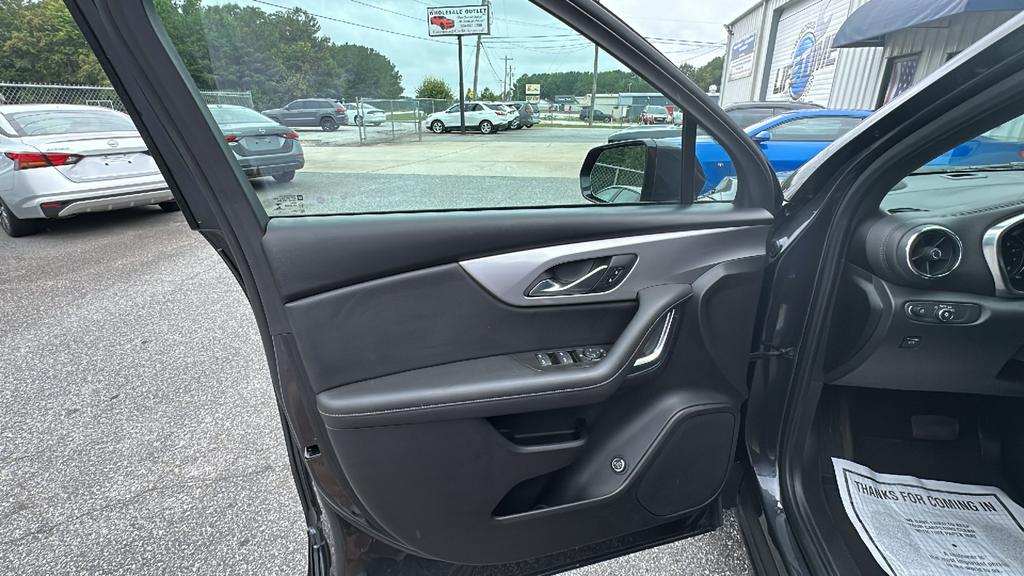 2022 Chevrolet Blazer - $22,900
