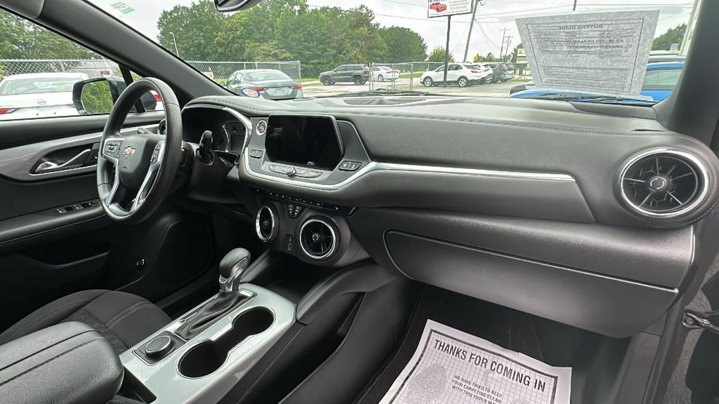 2022 Chevrolet Blazer - $22,900