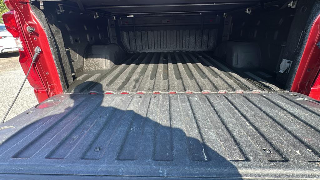 2021 Chevrolet Silverado - $27,900