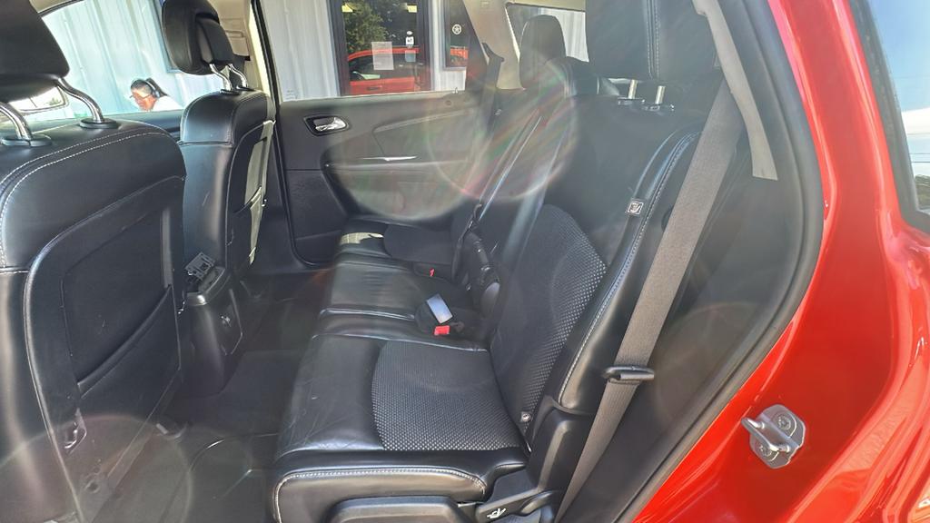 2018 Dodge Journey - $10,900