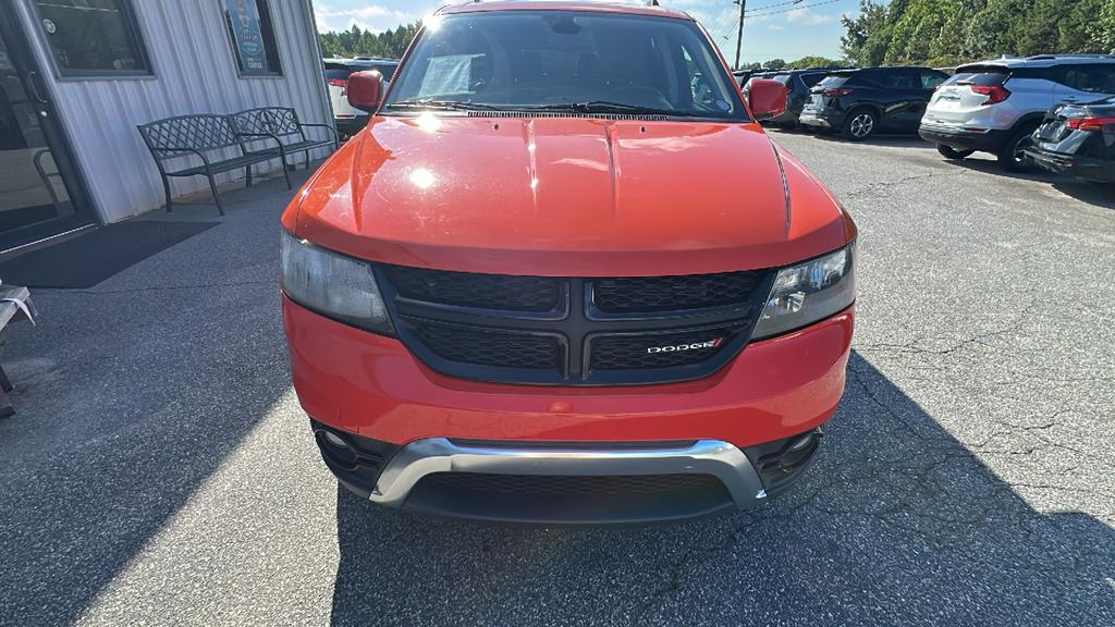 2018 Dodge Journey - $10,900