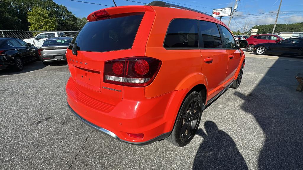 2018 Dodge Journey - $10,900