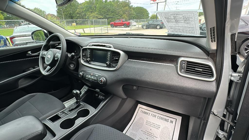 2018 Kia Sorento - $10,900