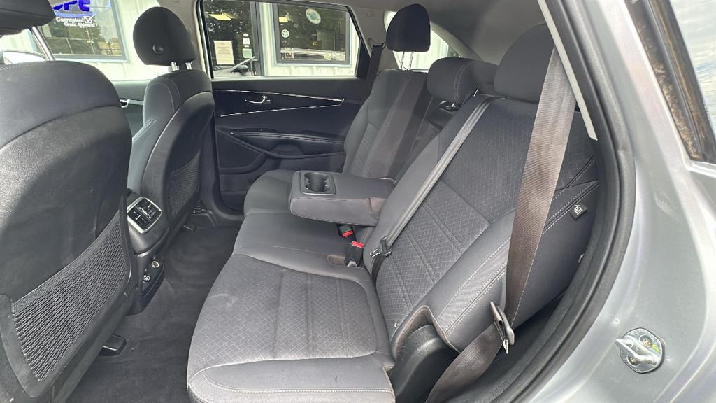 2018 Kia Sorento - $10,900