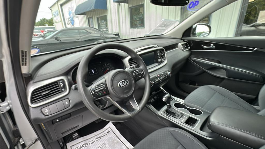 2018 Kia Sorento - $10,900