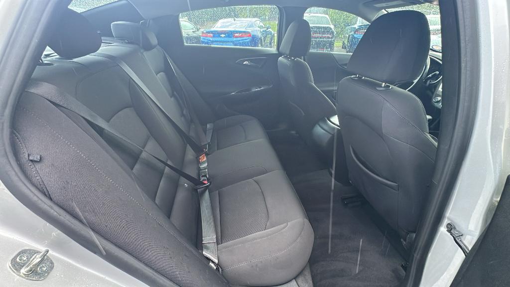 2021 Chevrolet Malibu - $19,900