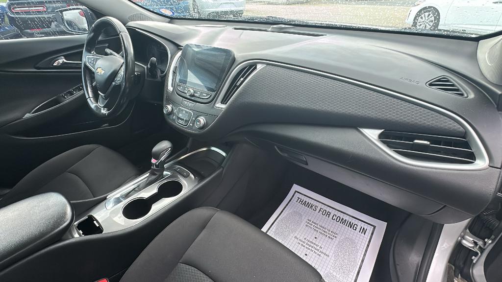 2021 Chevrolet Malibu - $19,900