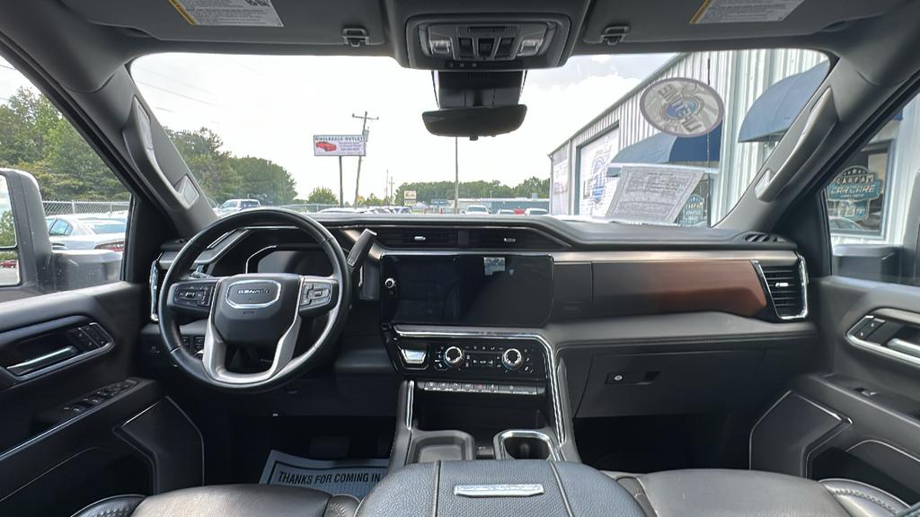 2025 GMC Sierra Hd - $73,900