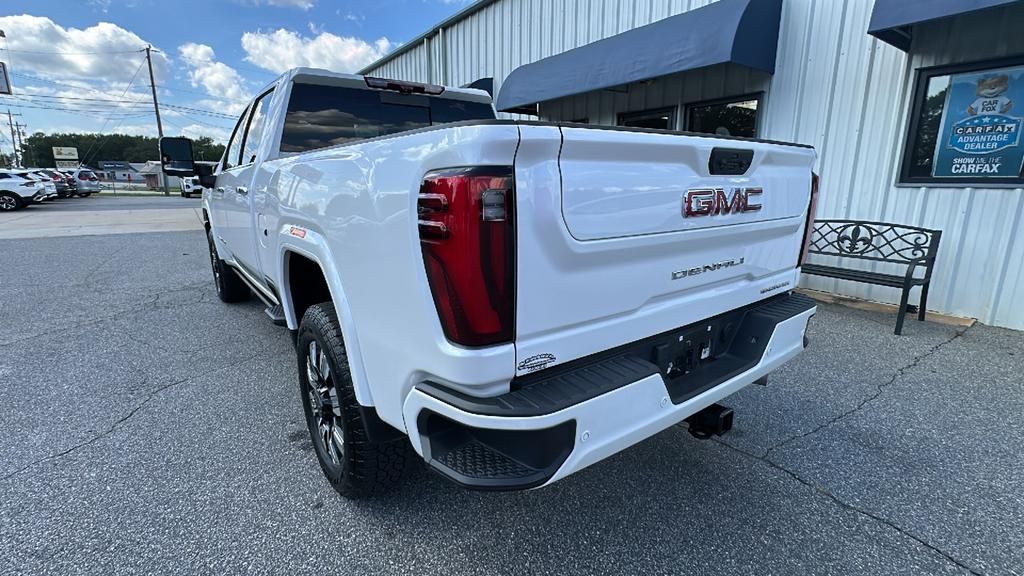 2025 GMC Sierra Hd - $73,900
