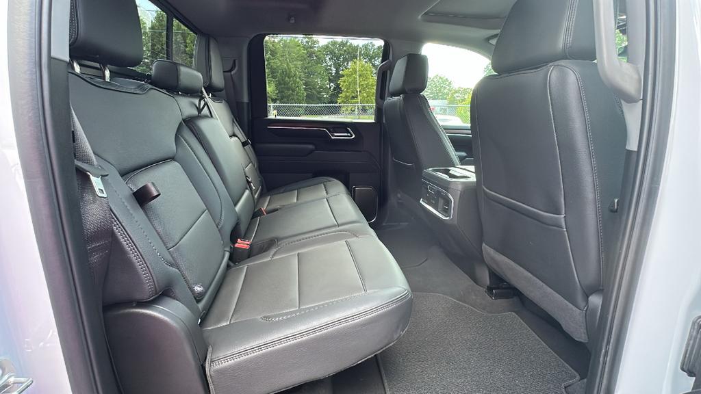 2025 GMC Sierra Hd - $73,900