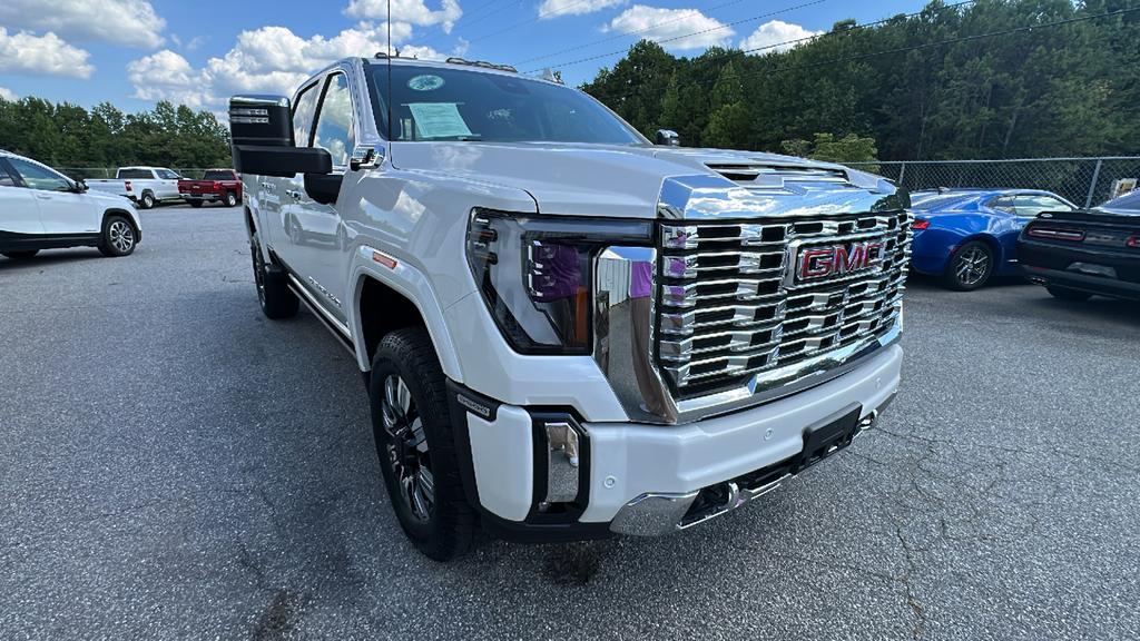 2025 GMC Sierra Hd - $73,900