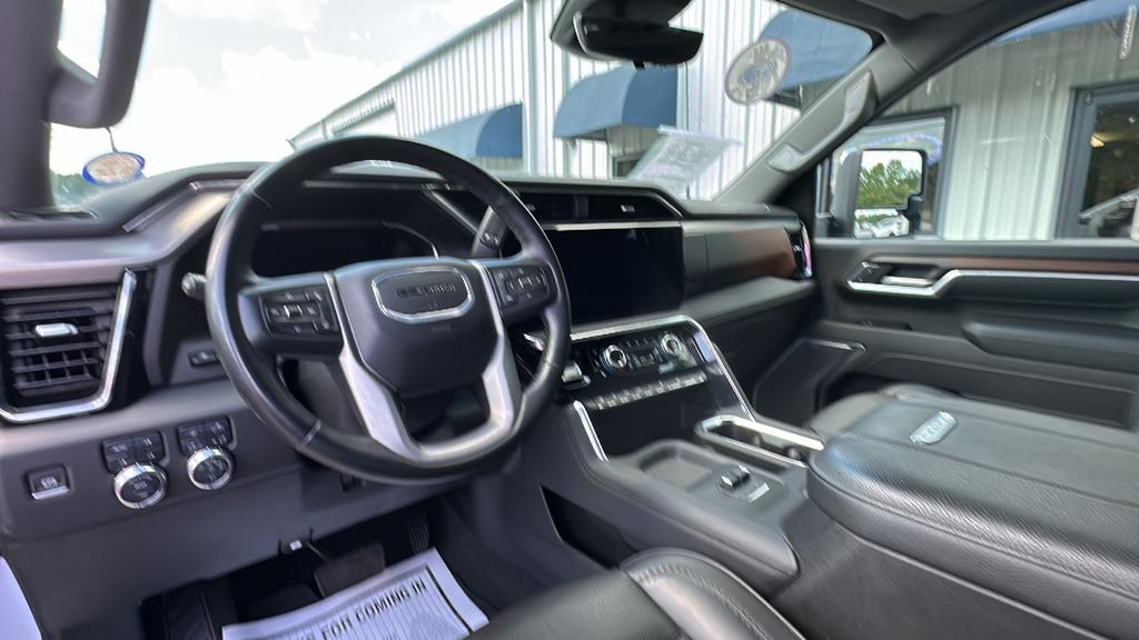 2025 GMC Sierra Hd - $73,900