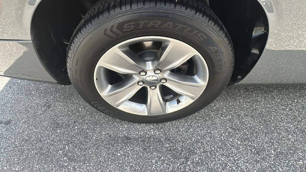 2019 Dodge Challenger - $14,900