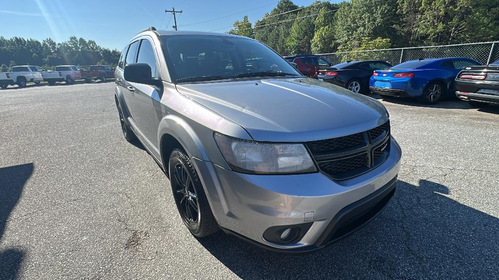2019 Dodge Journey - $11,900