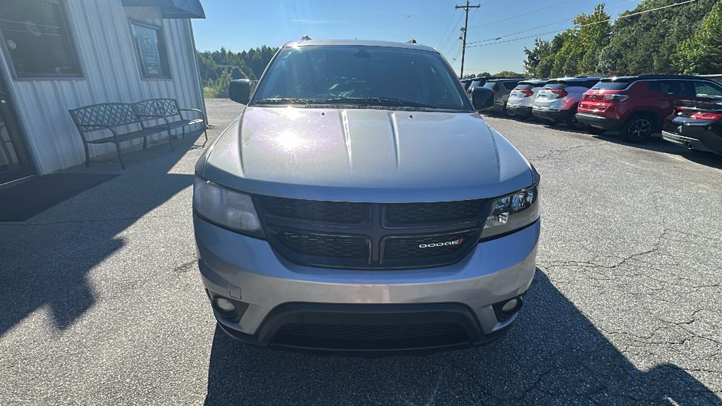 2019 Dodge Journey - $11,900