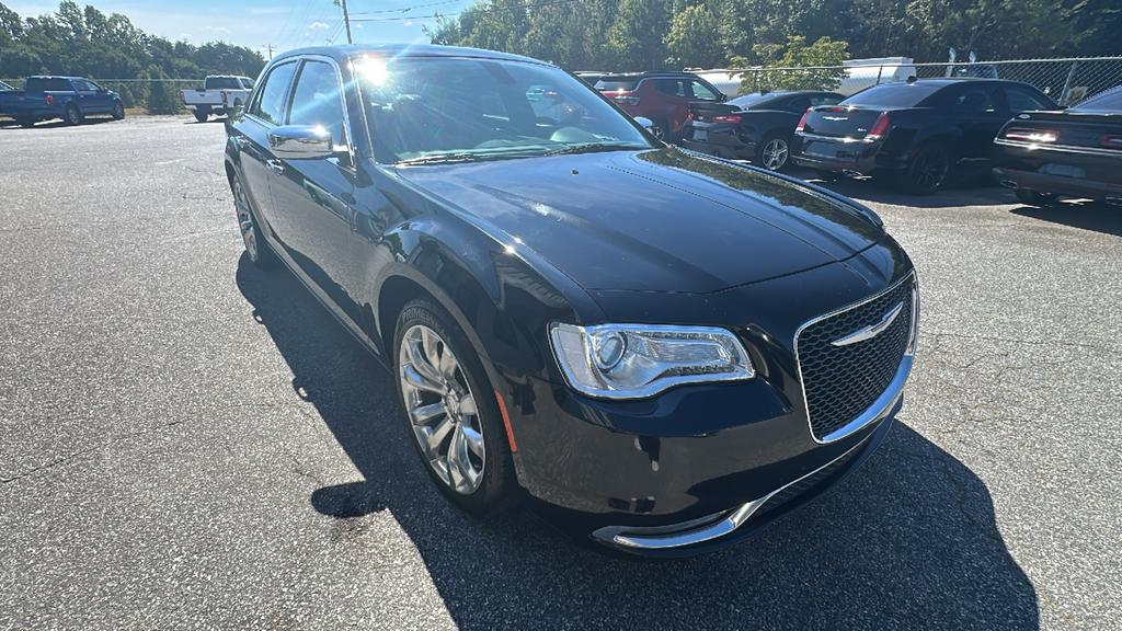 2020 Chrysler 300 - $19,900