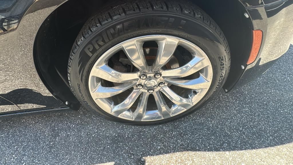 2020 Chrysler 300 - $19,900