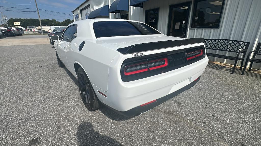 2022 Dodge Challenger - $25,900