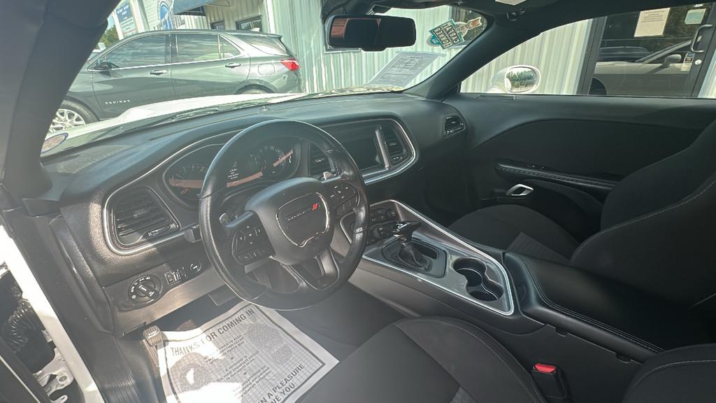 2022 Dodge Challenger - $25,900