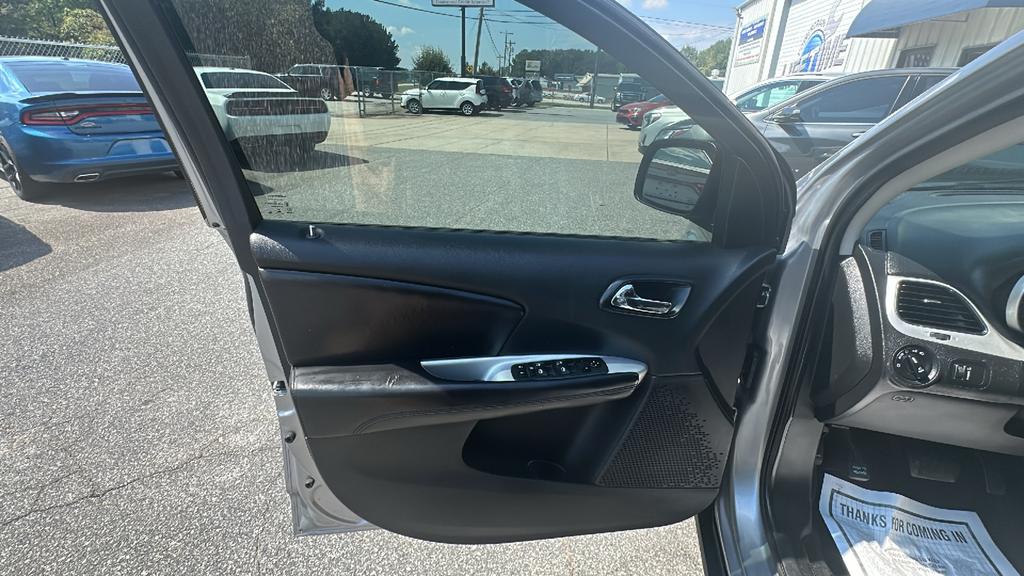 2019 Dodge Journey - $9,970