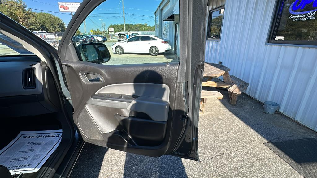 2018 Chevrolet Colorado - $21,900
