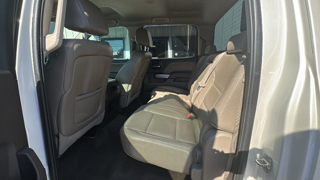 2015 Chevrolet Silverado - $20,900