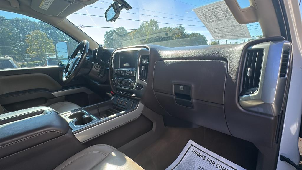 2015 Chevrolet Silverado - $20,900