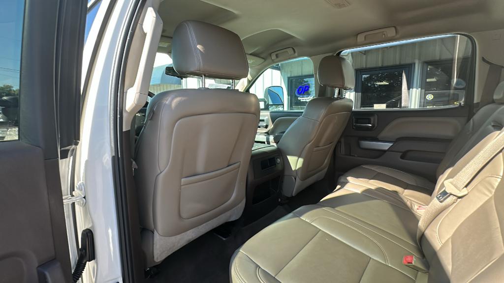 2015 Chevrolet Silverado - $20,900